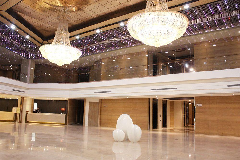 Pleasant Hotels International Taoyuan Exterior photo