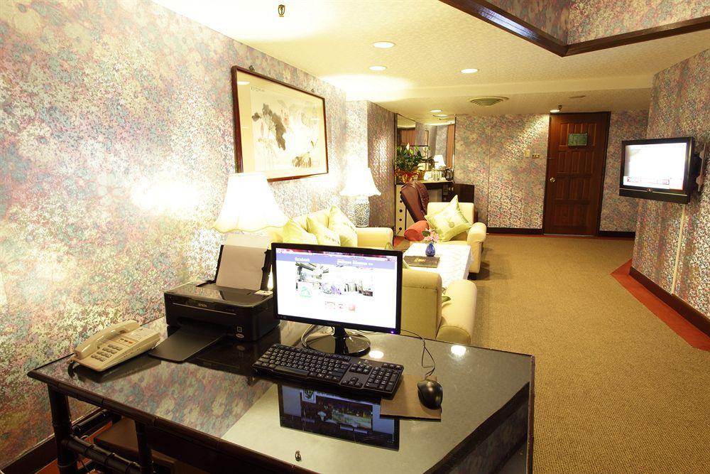 Pleasant Hotels International Taoyuan Exterior photo